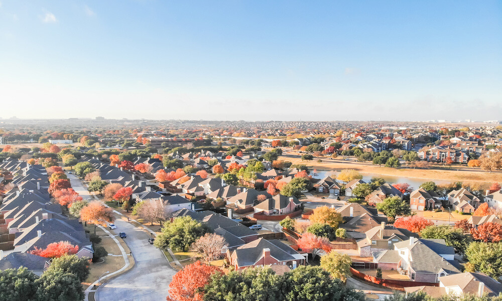 Real Estate Valuation 101 (By William Markham, © 2014))